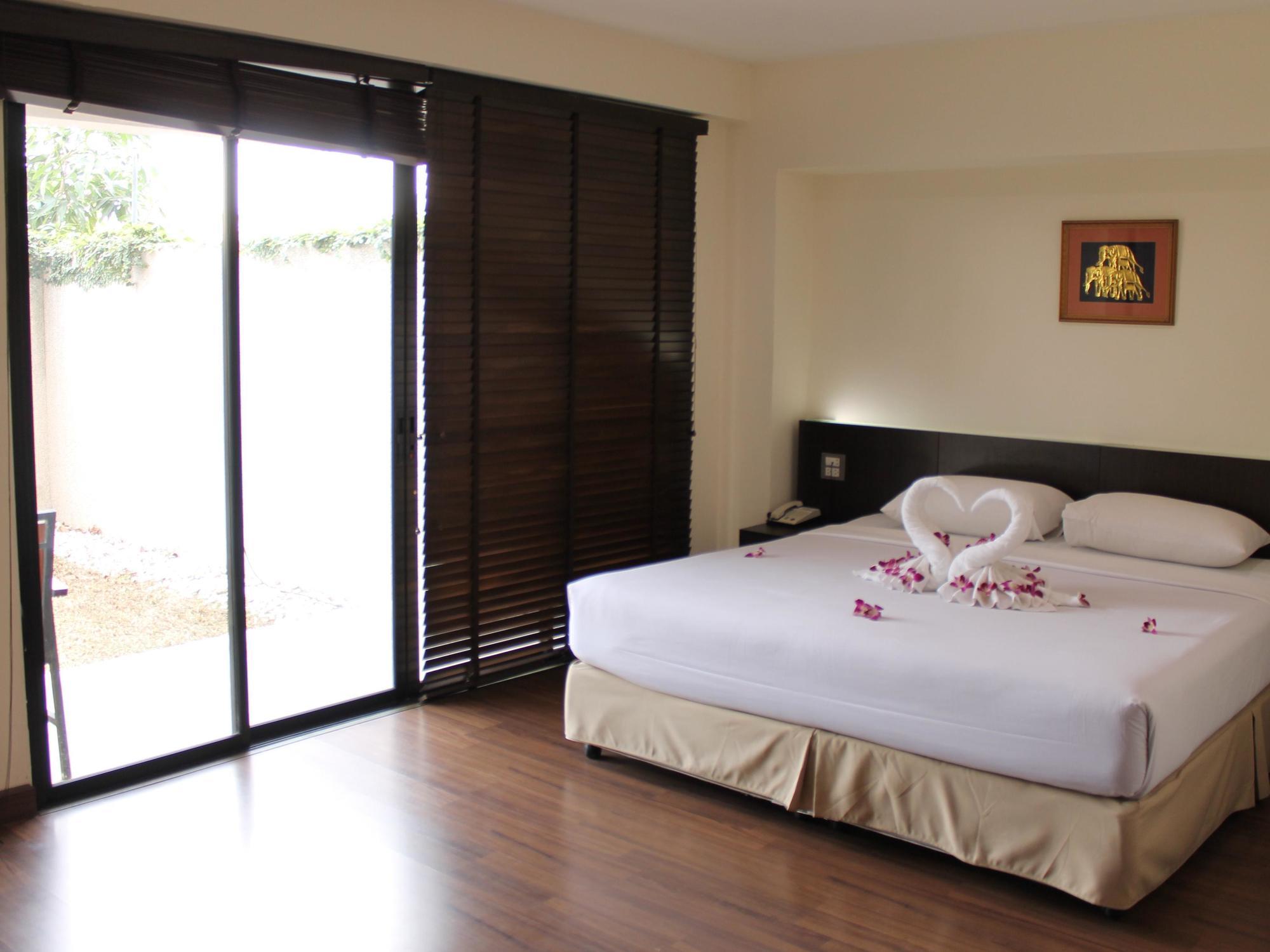 Star 3 Hotel And Residence Rayong Esterno foto