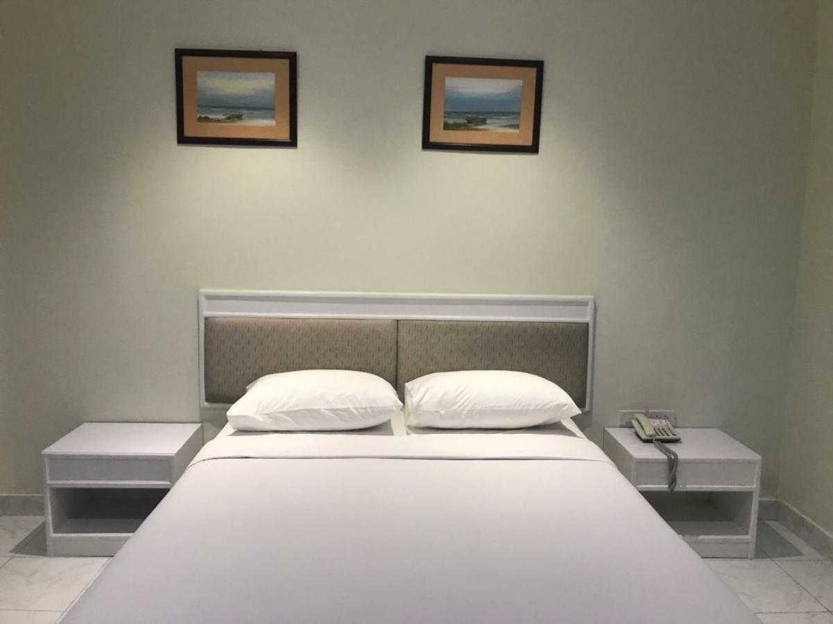 Star 3 Hotel And Residence Rayong Esterno foto